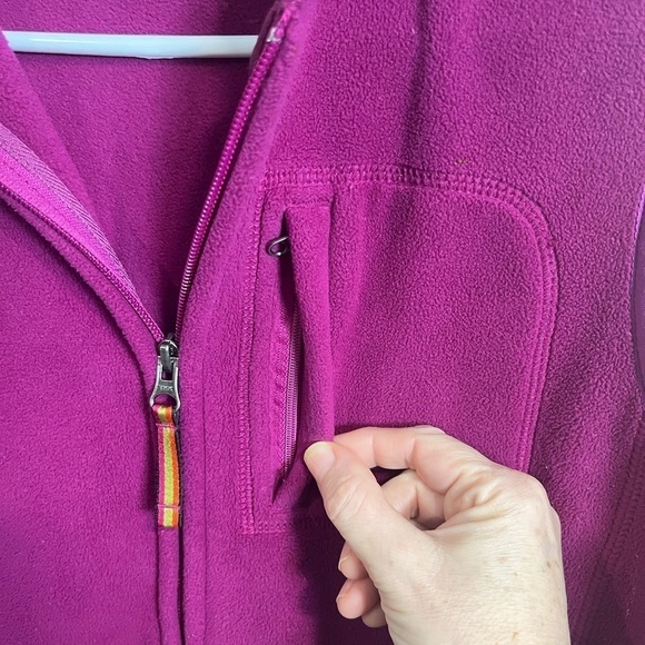 Eddie Bauer Women’s Fleece Vest Jacket Hooded, Full Zip, Size Medium Hiking Y2K - Picture 9 of 11